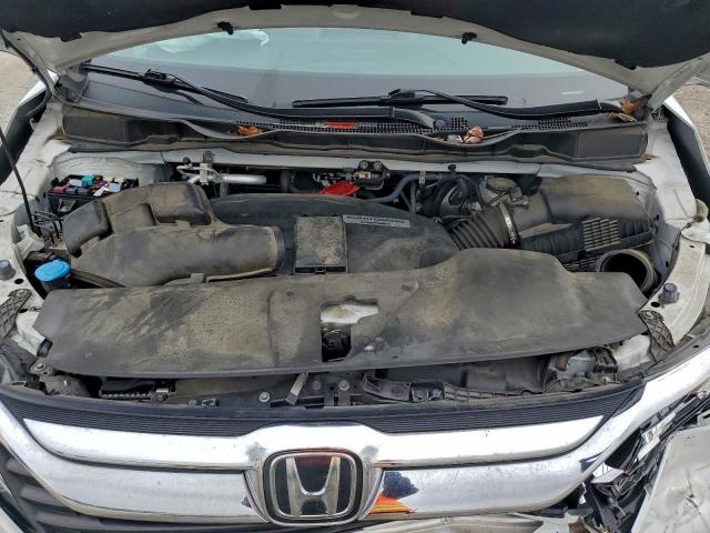 Honda Odyssey Touring Image 13