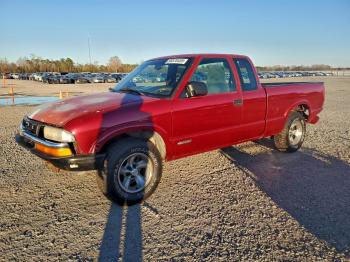  Salvage Chevrolet S-10