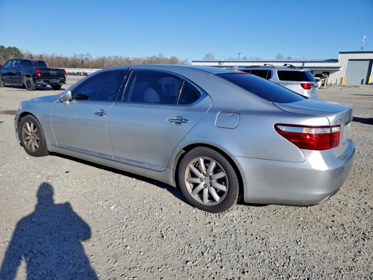 Lexus LS 460l Image 11