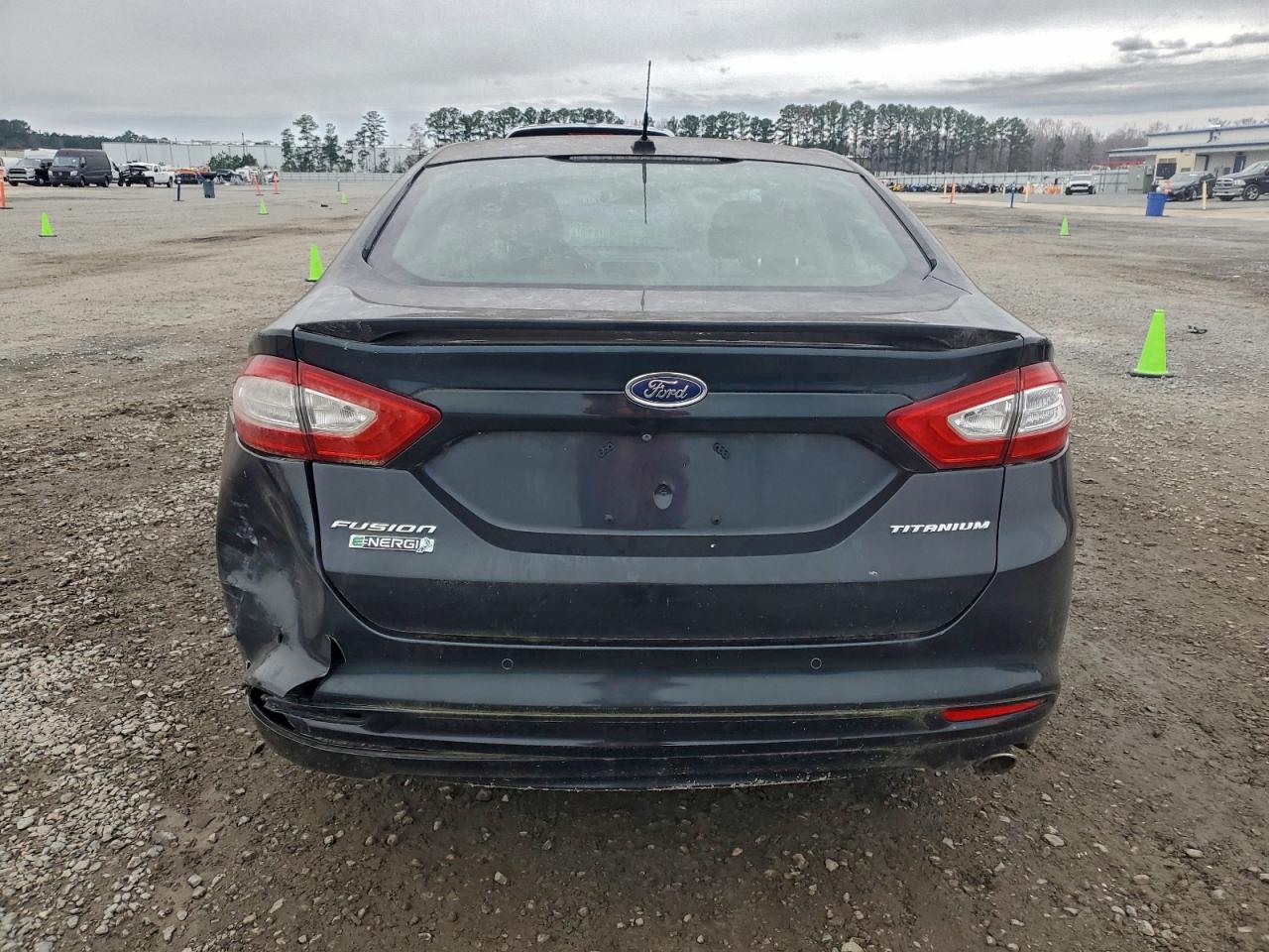 Ford Fusion Titanium Phev Image 9