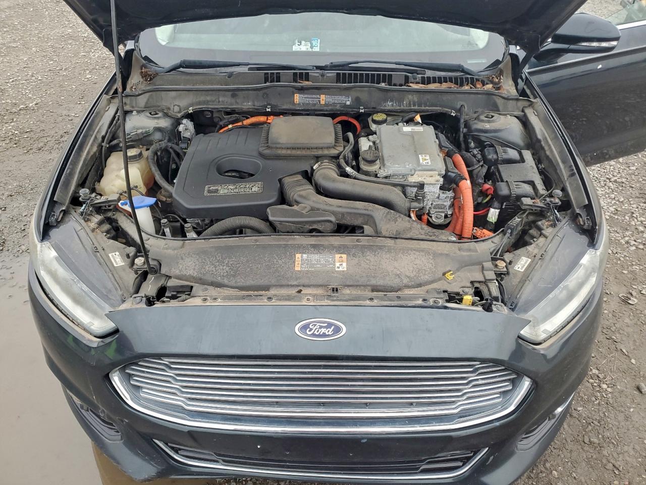 Ford Fusion Titanium Phev Image 11