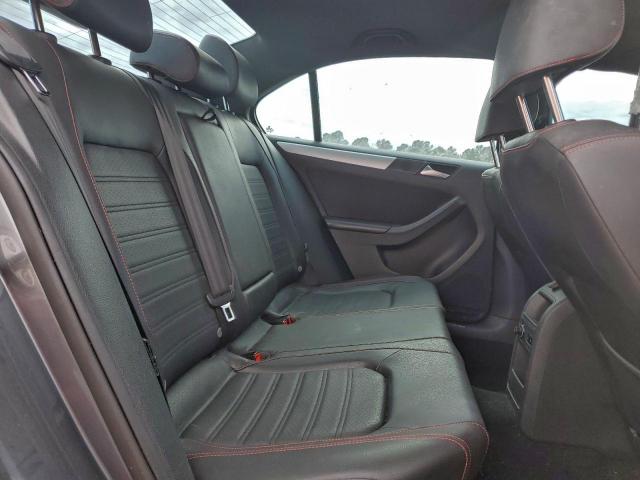 Volkswagen Jetta Gli Image 12