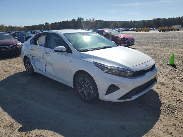 Kia Forte Fe Image 2