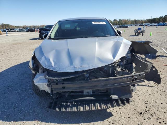 Nissan Sentra S Image 6