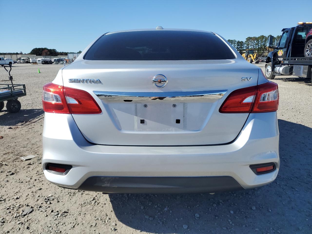 Nissan Sentra S Image 12