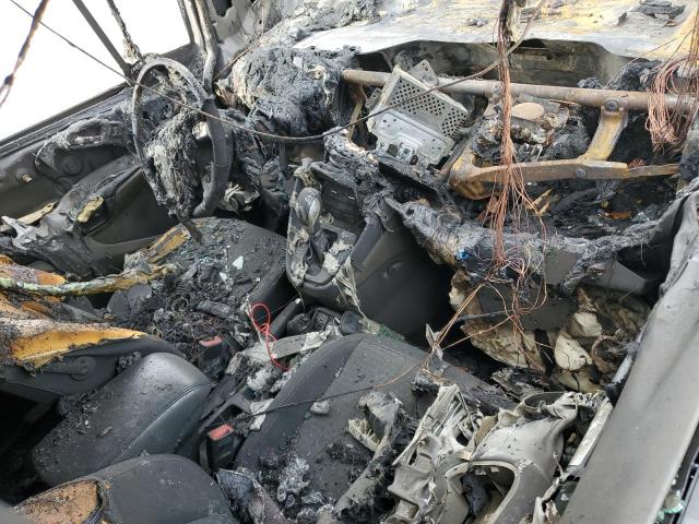 Ford Transit Xlt Image 12