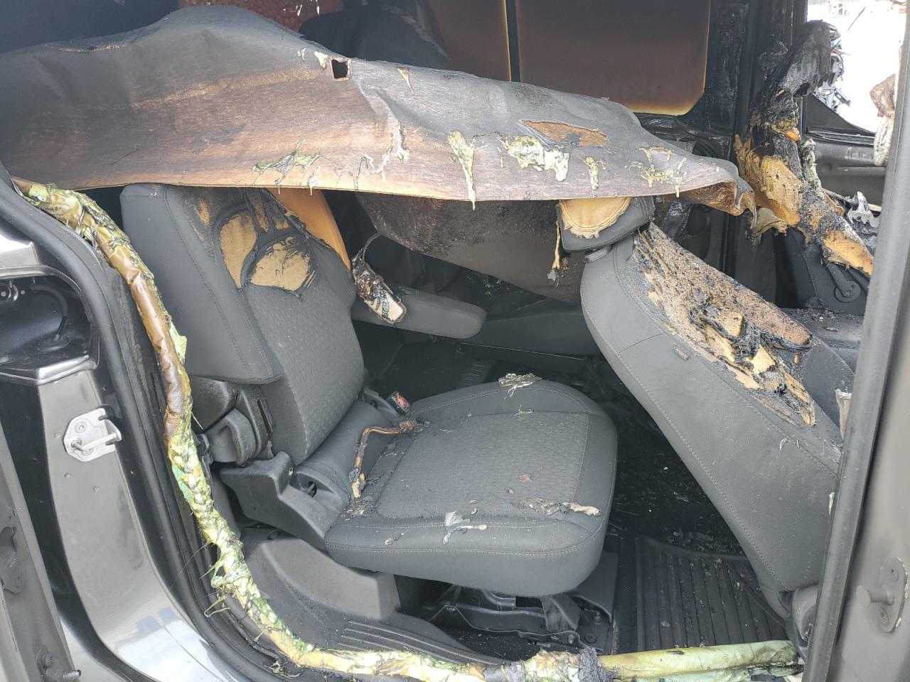 Ford Transit Xlt Image 7