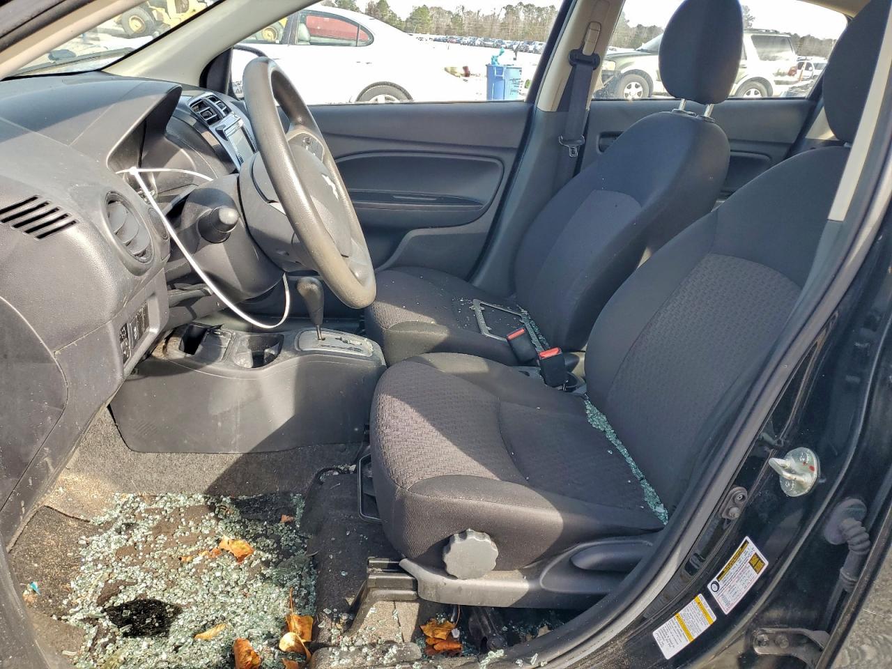 Mitsubishi Mirage Es Image 7