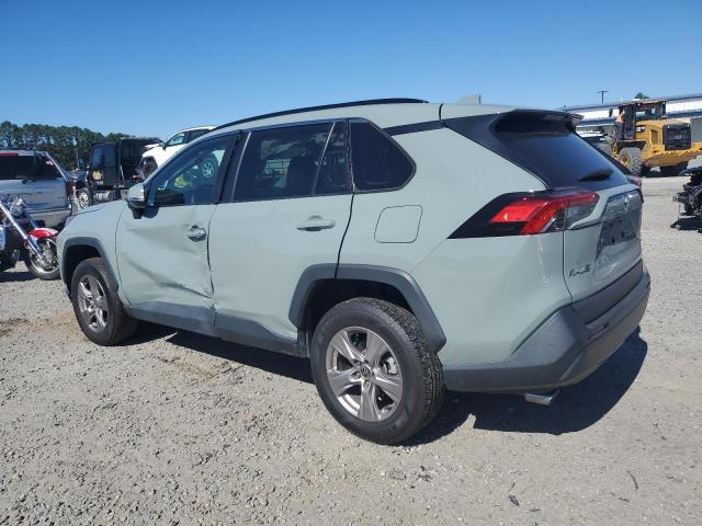 Toyota RAV4 Xle Image 2