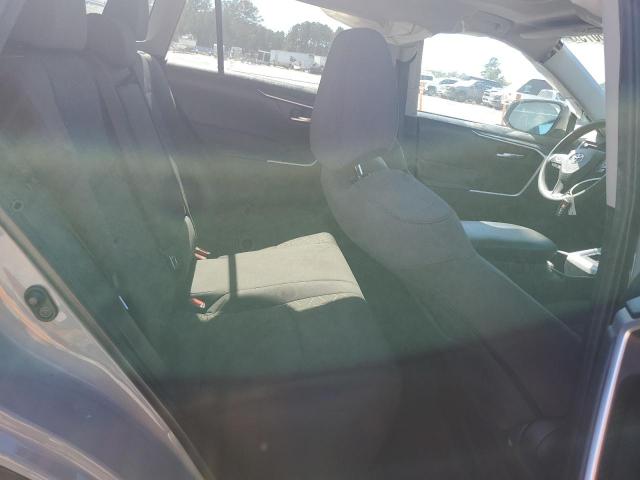 Toyota RAV4 Xle Image 12