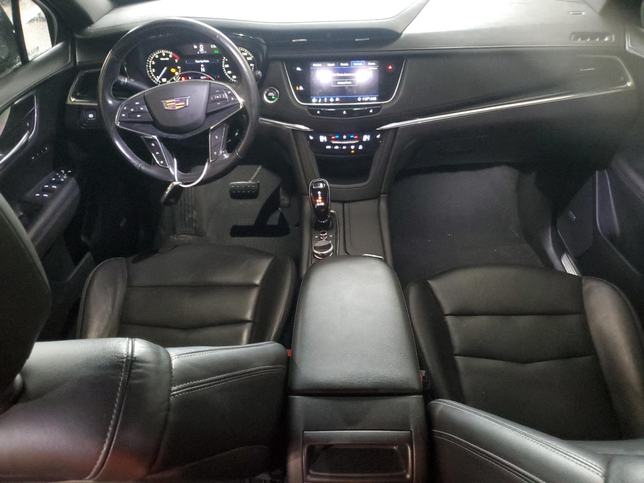 Cadillac XT5 Premium Luxury Image 4