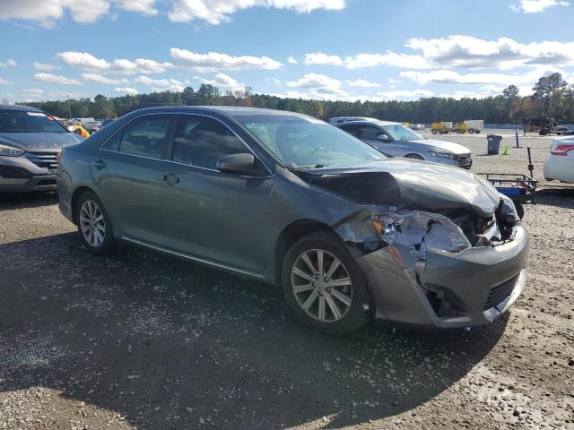 Toyota Camry Base Image 9