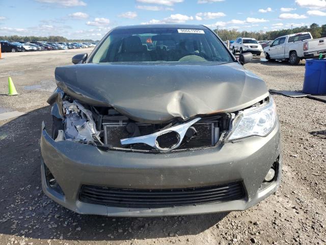 Toyota Camry Base Image 7