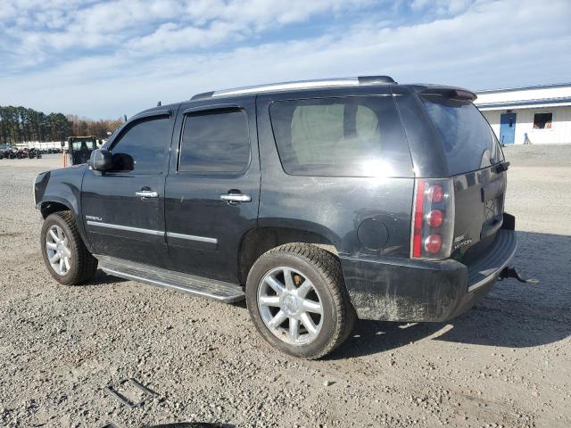 GMC Yukon Denali Image 9