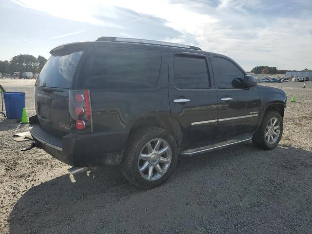 GMC Yukon Denali Image 2