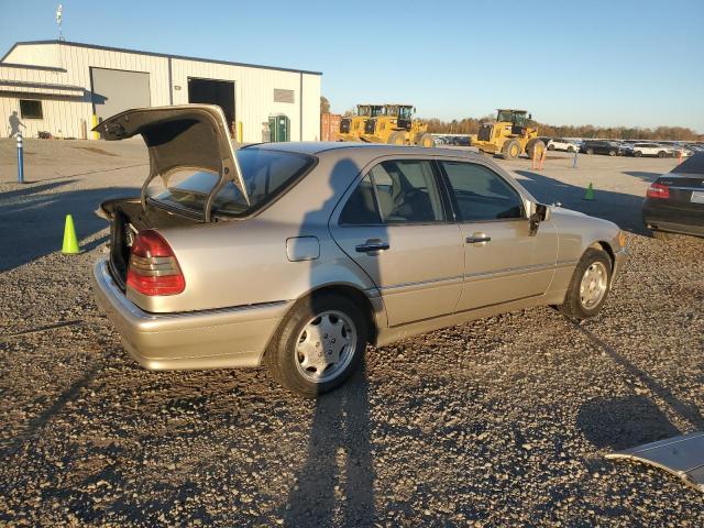 Mercedes-Benz C-Class 280 Image 10