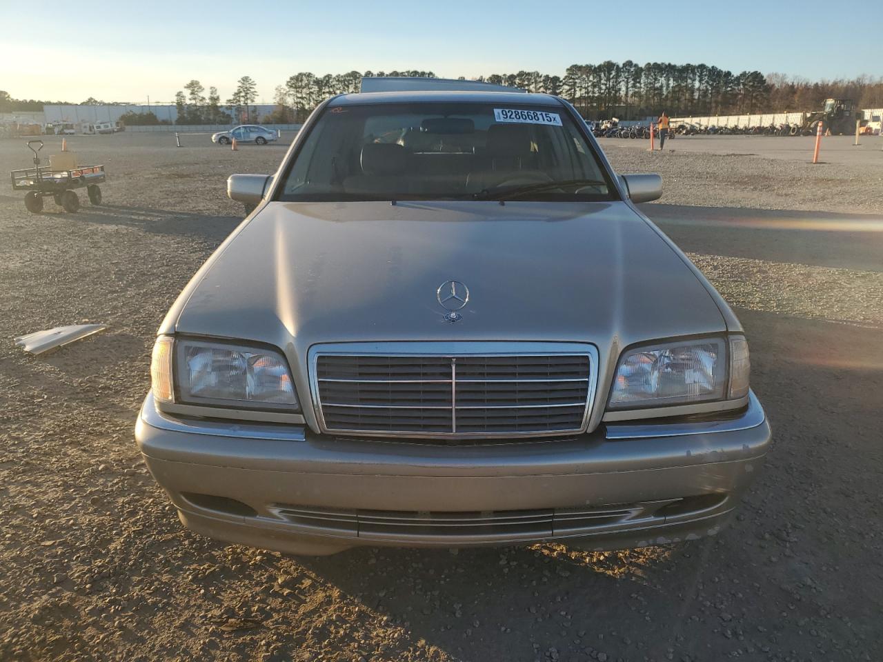 Mercedes-Benz C-Class 280 Image 5