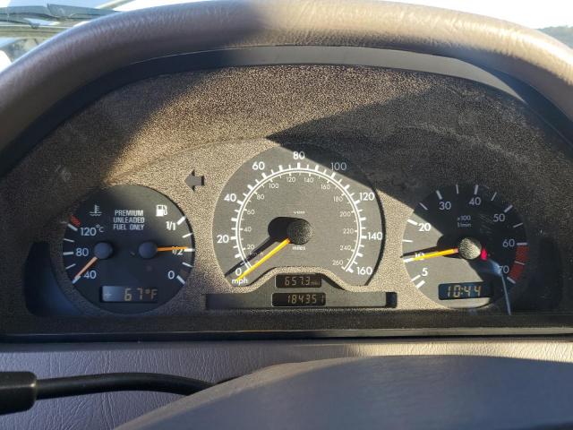 Mercedes-Benz C-Class 280 Image 8