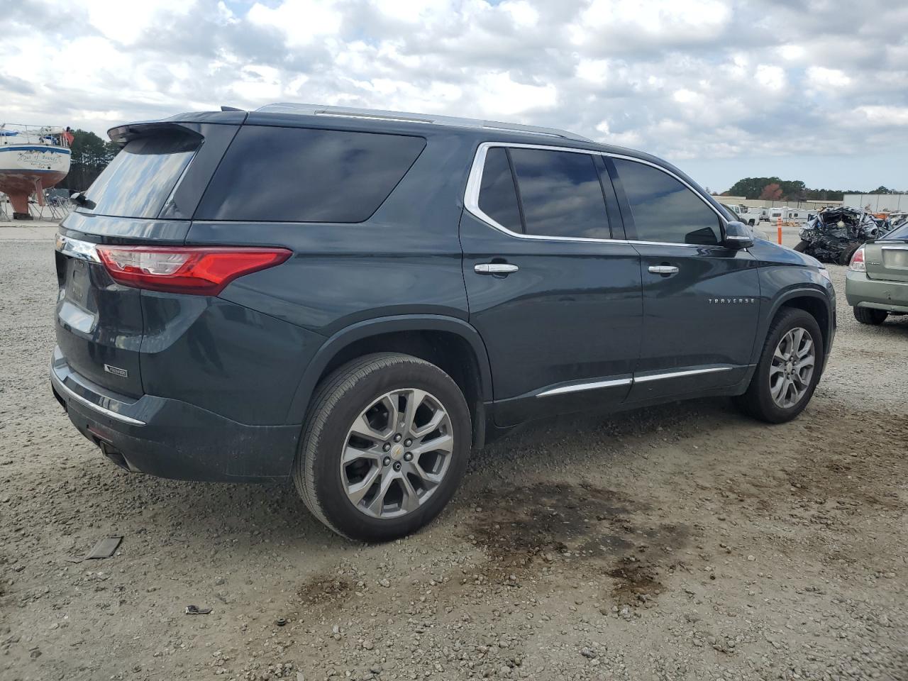 Chevrolet Traverse Premier Image 10