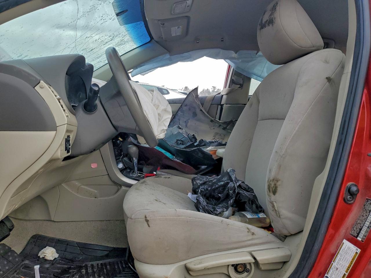 Toyota Corolla Base Image 4