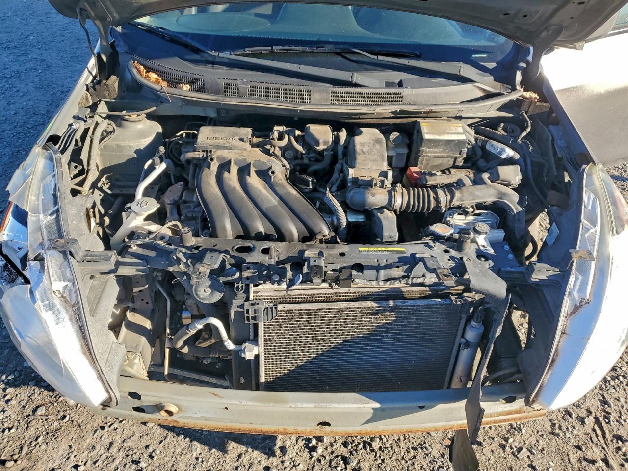 Nissan Versa S Image 7