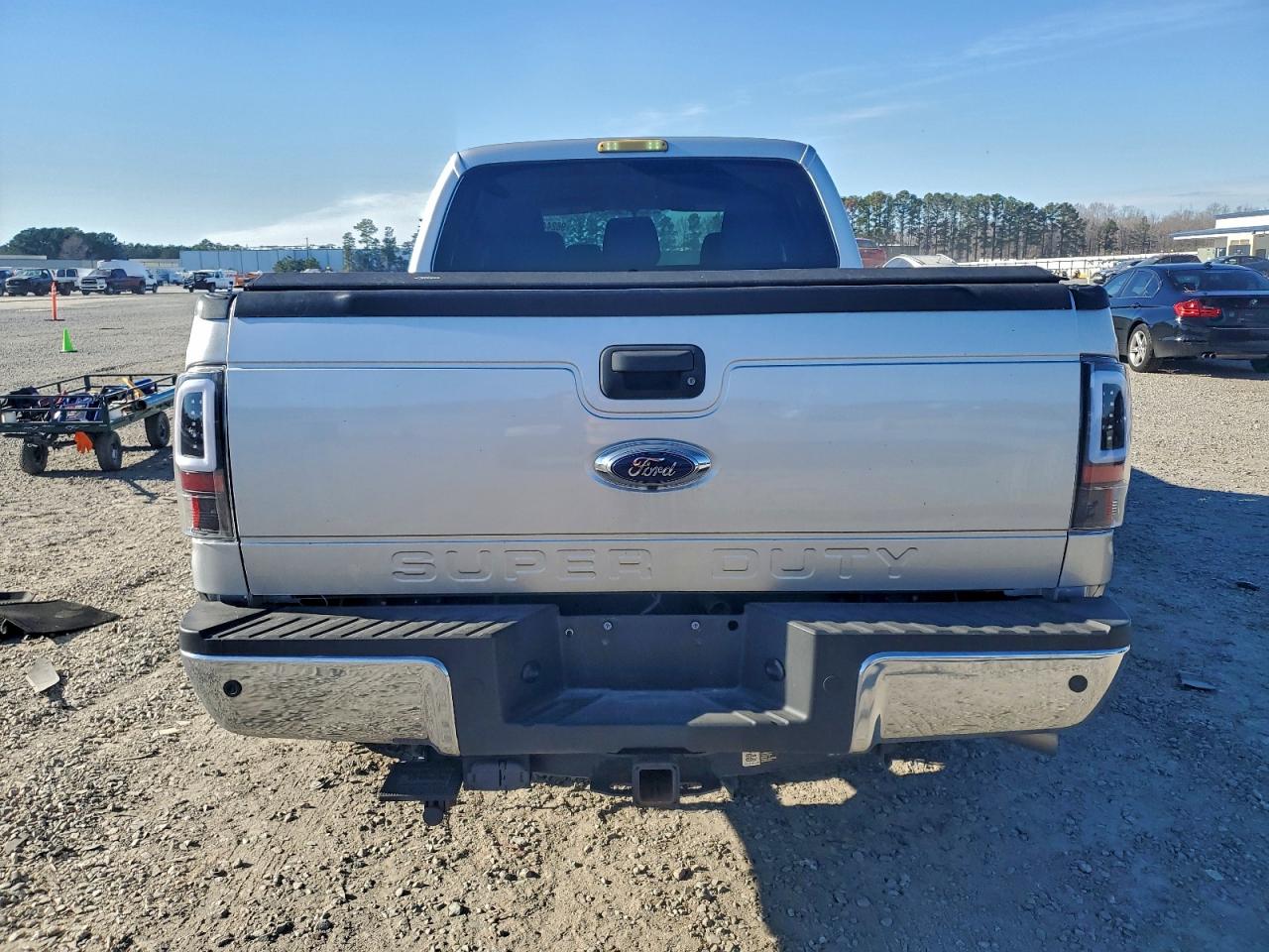 Ford F-250 Super Duty Image 3