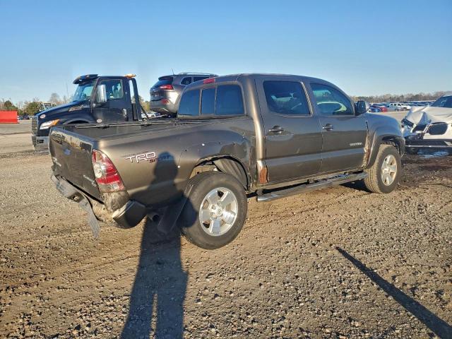 Toyota Tacoma Double Cab Prerunner Image 3