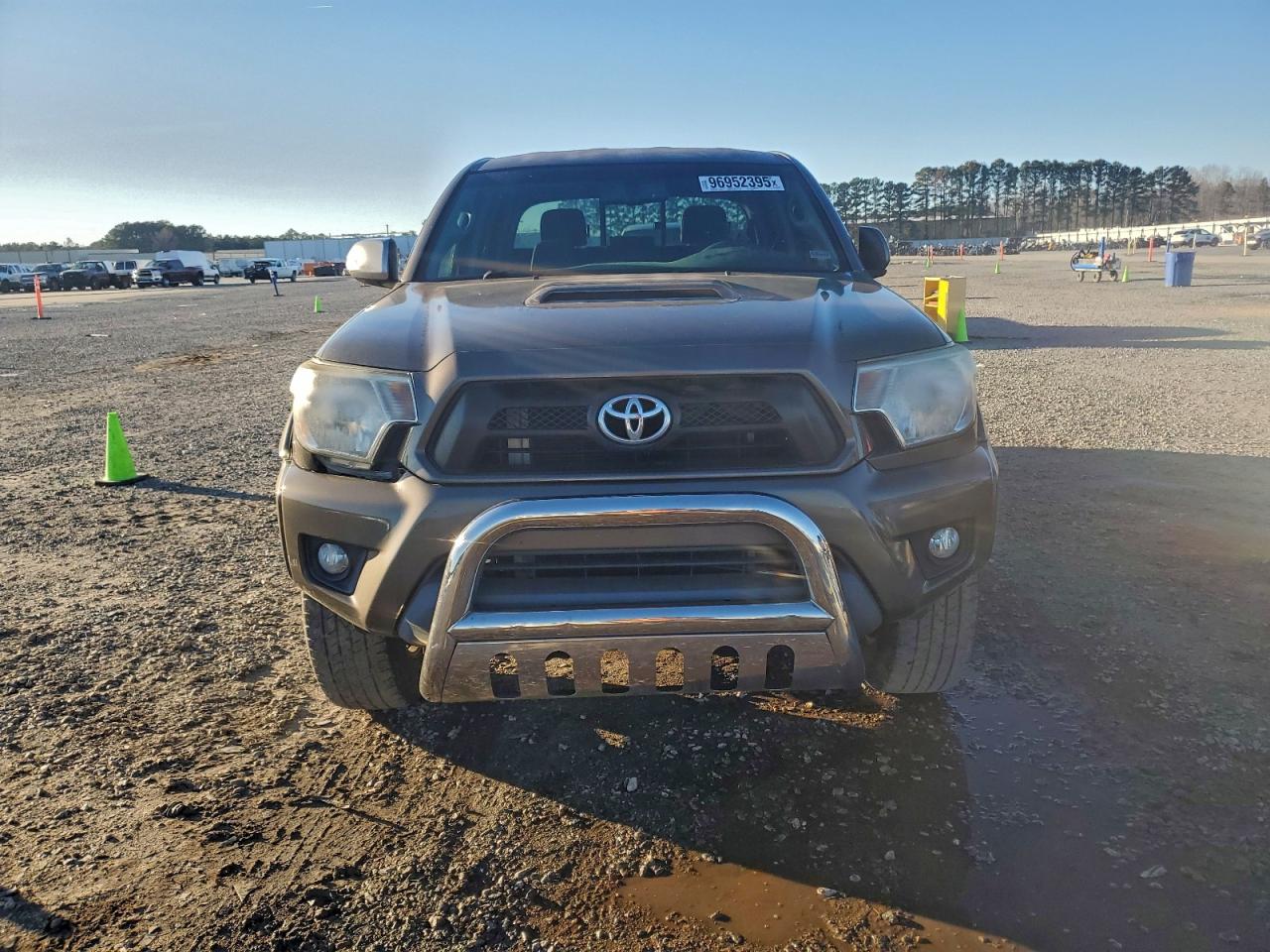 Toyota Tacoma Double Cab Prerunner Image 4