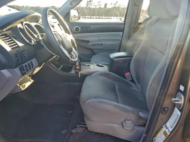 Toyota Tacoma Double Cab Prerunner Image 9