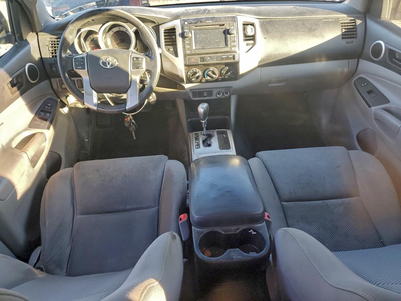 Toyota Tacoma Double Cab Prerunner Image 12