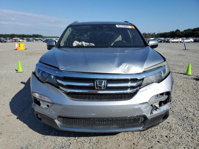 Honda Pilot Touring Image 12
