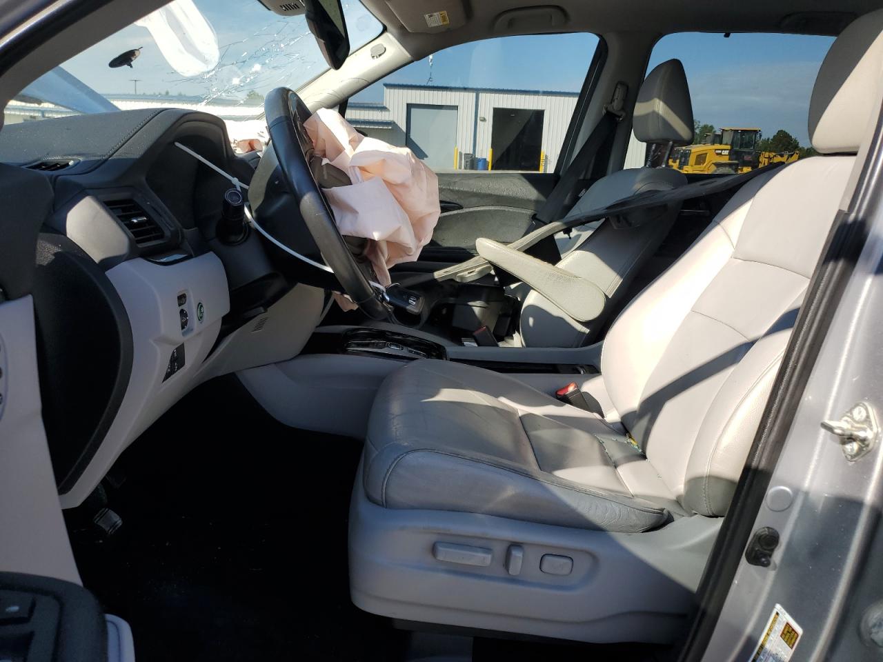 Honda Pilot Touring Image 7