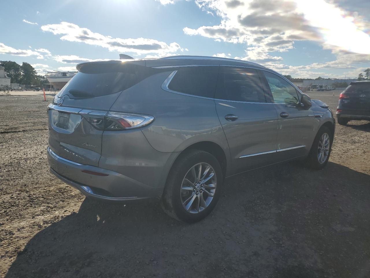 Buick Enclave Avenir Image 4