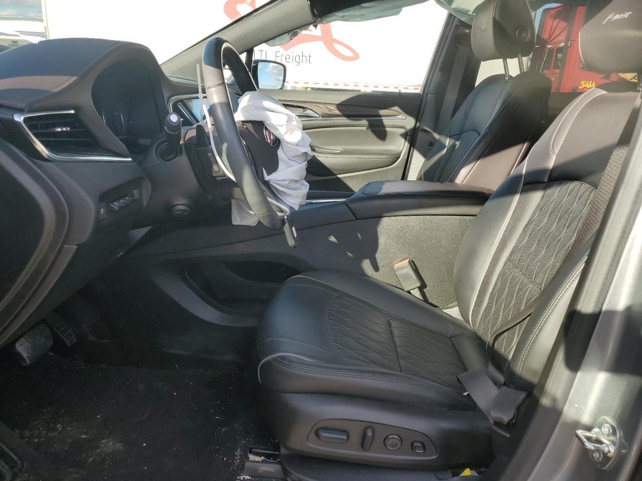 Buick Enclave Avenir Image 2