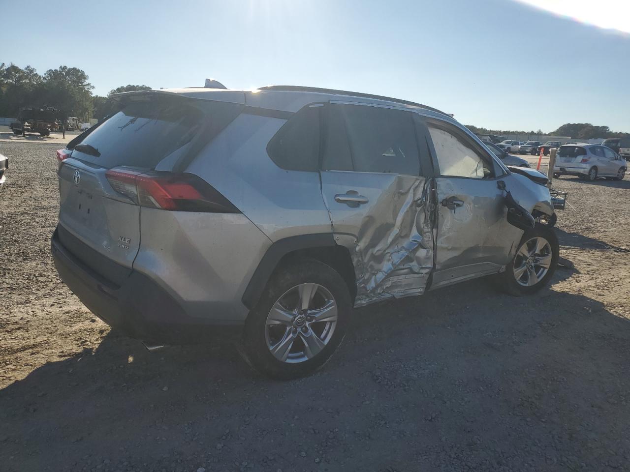 Toyota RAV4 Xle Image 11