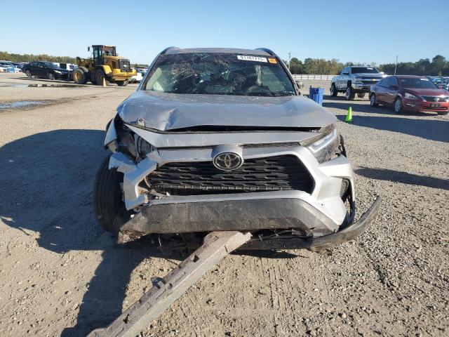 Toyota RAV4 Xle Image 12