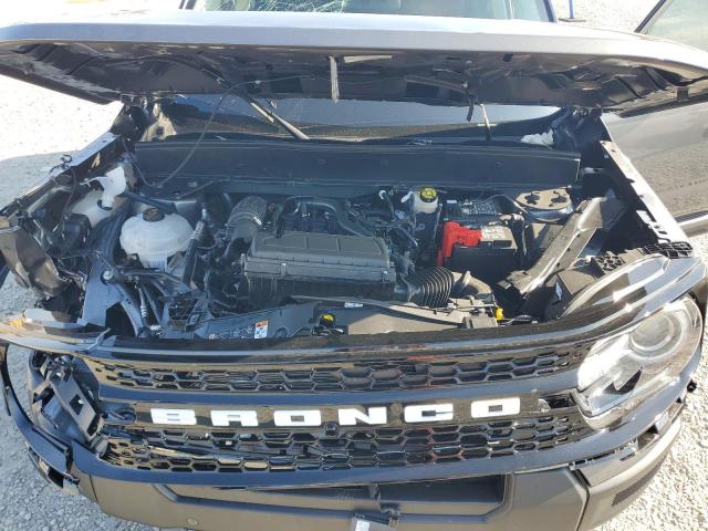 Ford Bronco Outer Banks Image 12