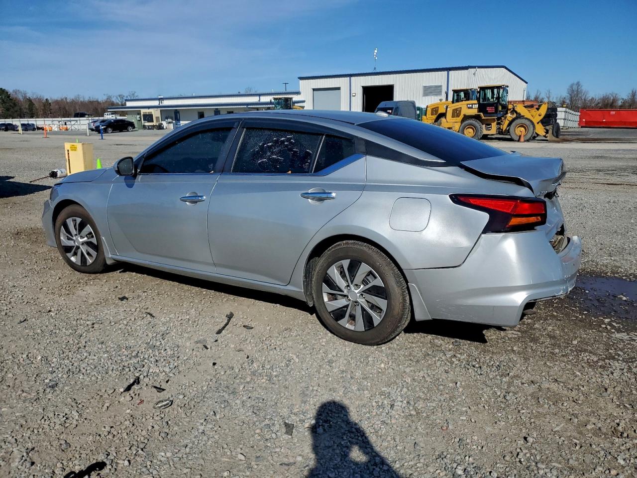 Nissan Altima S Image 4