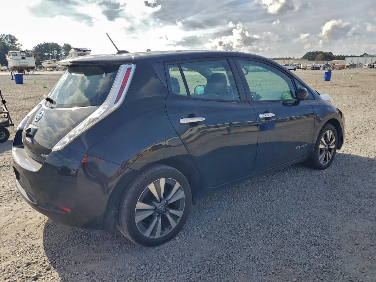 Nissan LEAF Sv Image 11