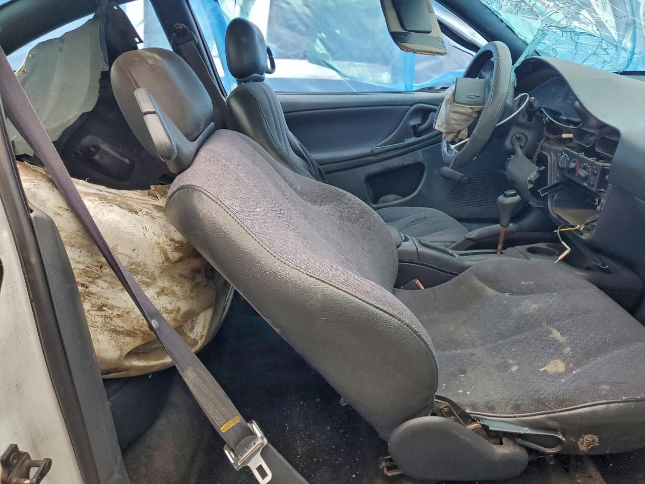 Chevrolet Cavalier Base Image 5