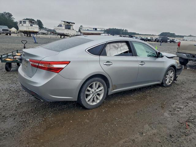 Toyota Avalon Xle Image 9