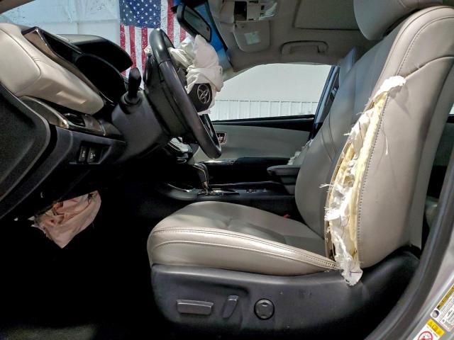 Toyota Avalon Xle Image 9