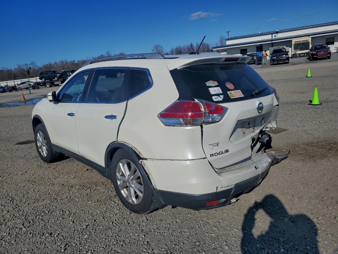 Nissan Rogue S Image 5