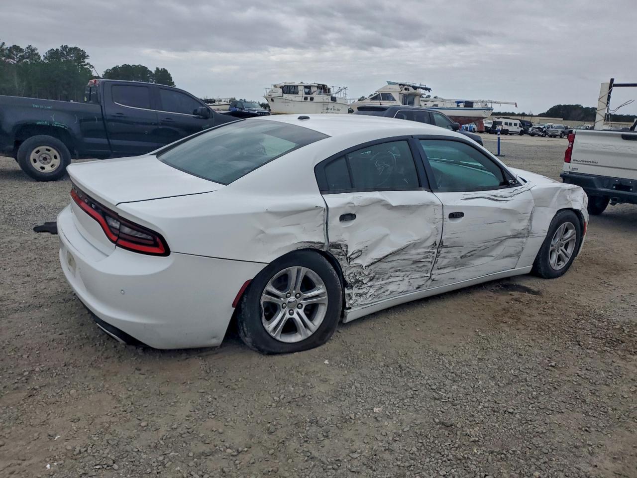 Dodge Charger Se Image 2