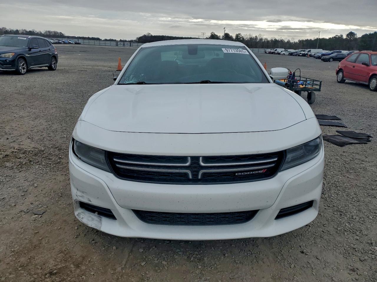 Dodge Charger Se Image 4