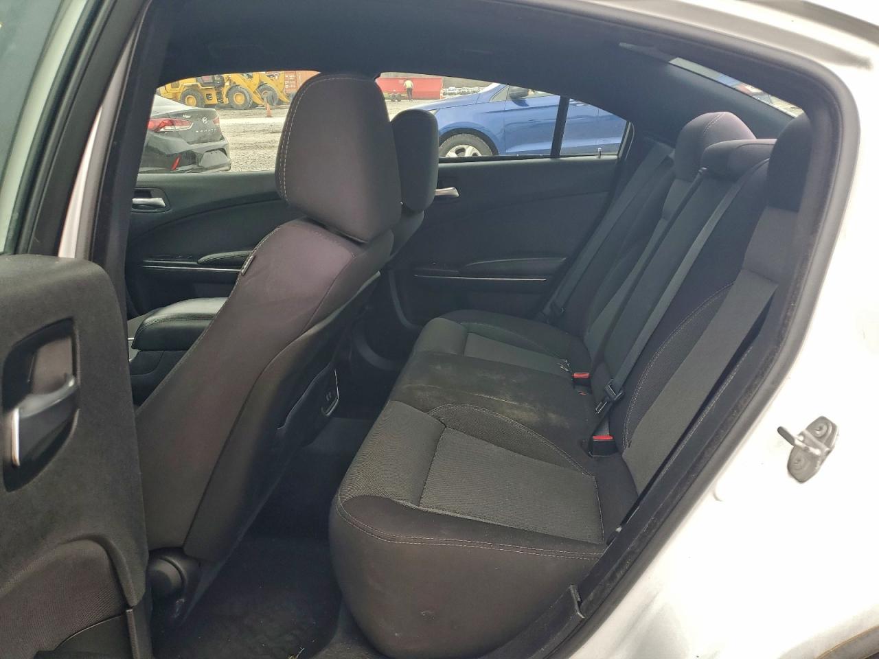 Dodge Charger Se Image 8