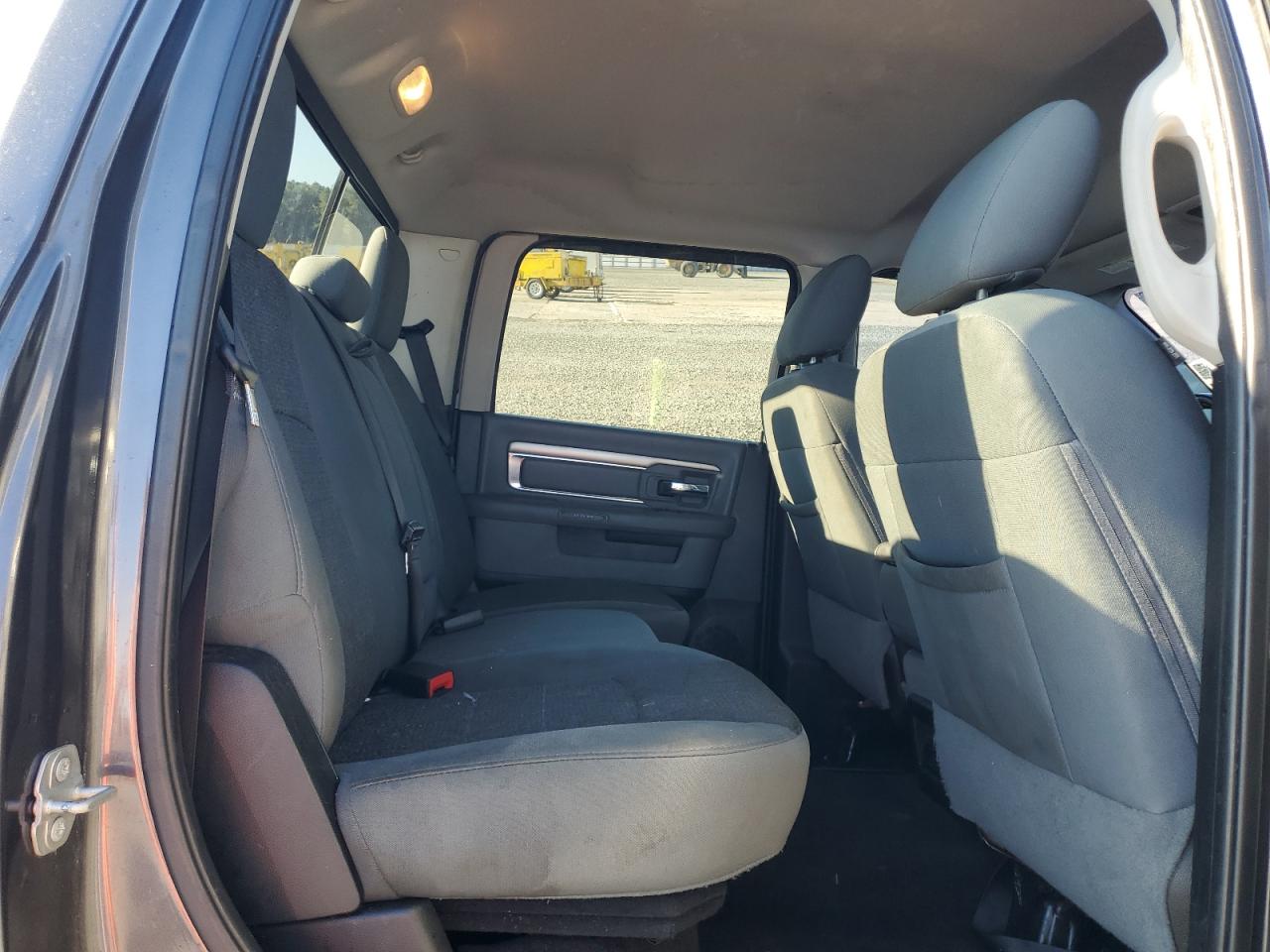 Ram 1500 Slt Image 9