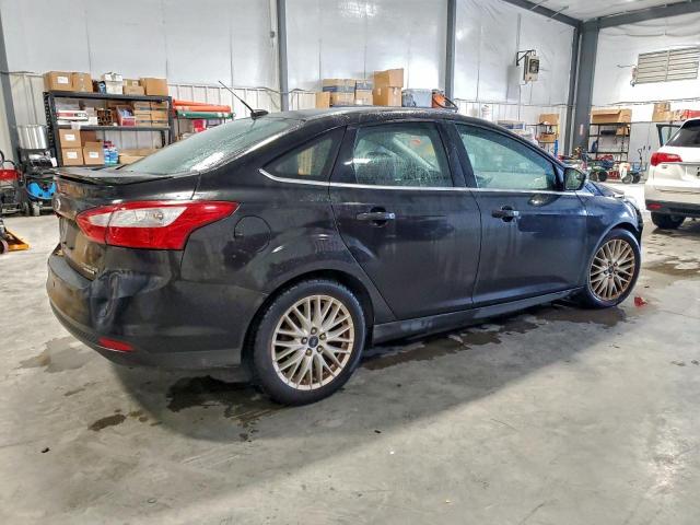 Ford Focus Titanium Image 2