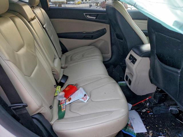Ford Edge Titanium Image 11