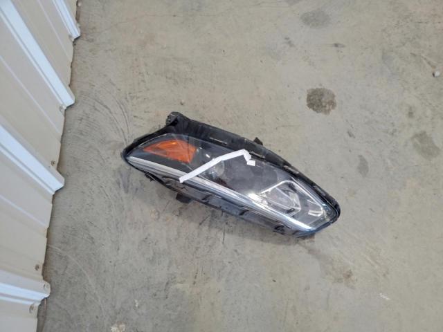 Lexus RX 350 Base Image 10